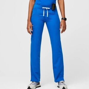 Figs Women’s Kade Cargo Scrub Pant, Royal Blue